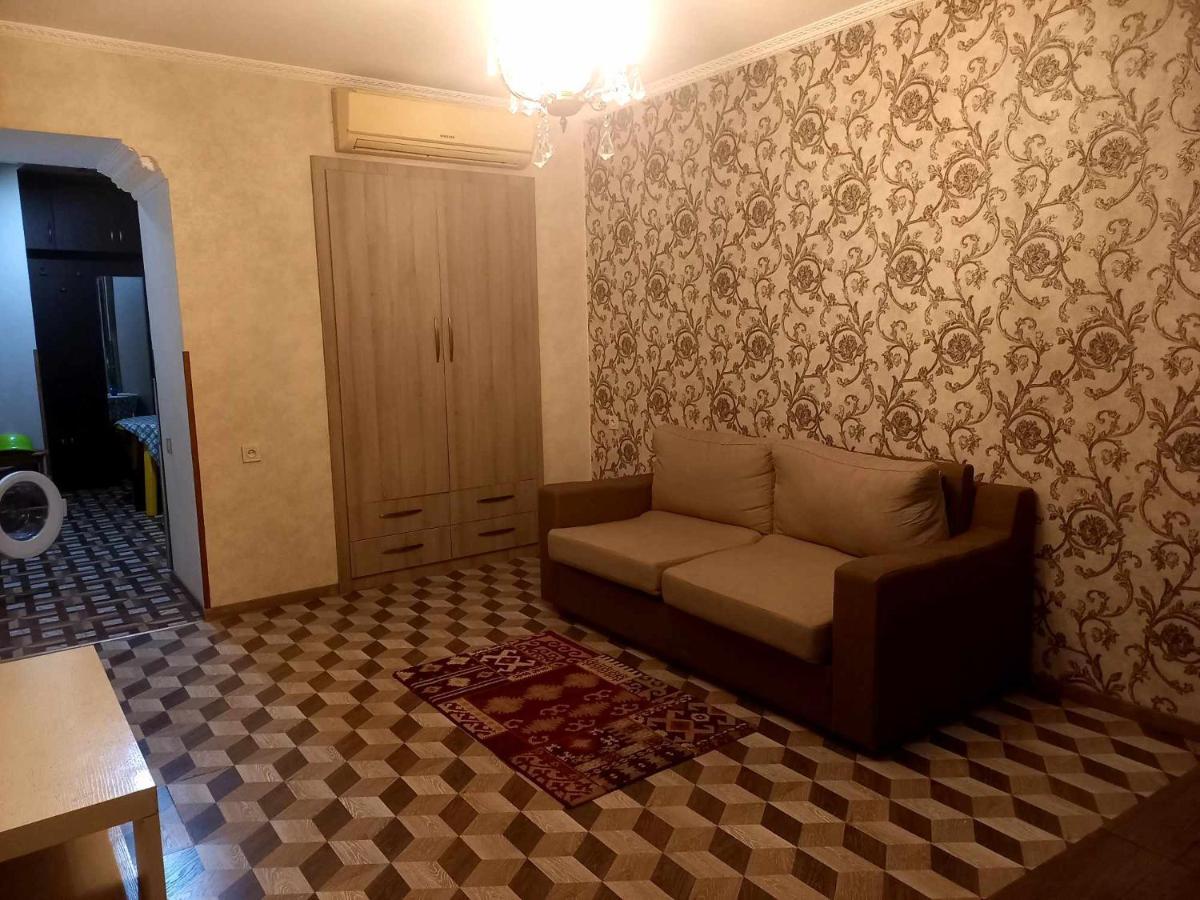 Apartment For Family 第比利斯 外观 照片